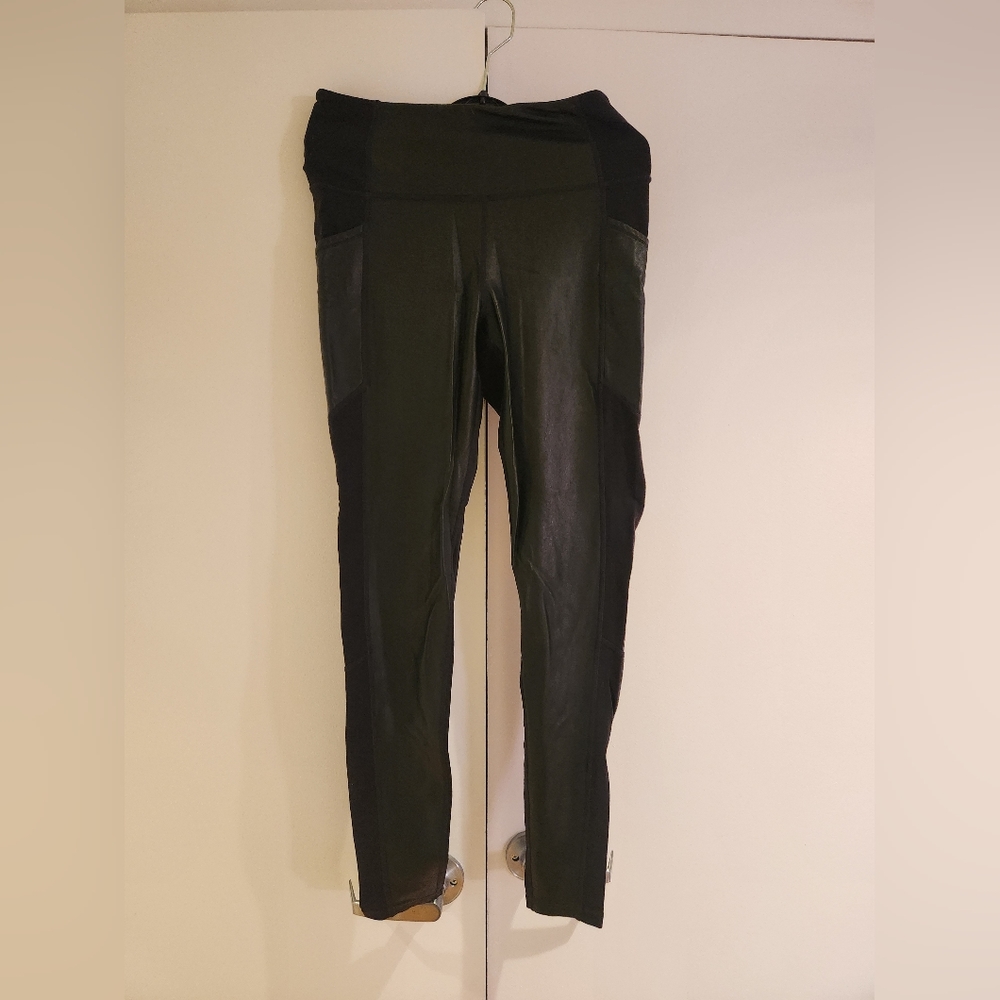 Athleta leggings size S